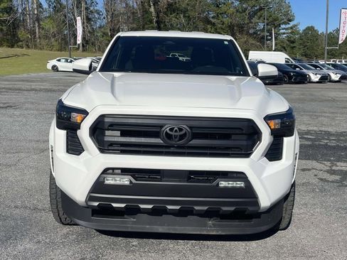Used 2025 Toyota Tacoma SR5 RWD image 6