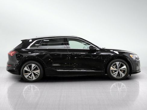 Used 2024 Audi Q8 e-tron Premium Plus w/ Premium Plus Package AWD/4WD image 6