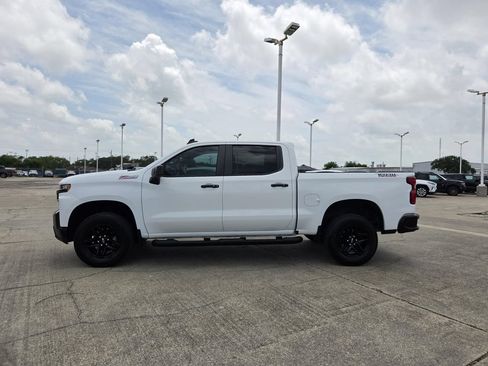 Used 2019 Chevrolet Silverado 1500 LT Trail Boss AWD/4WD image 2