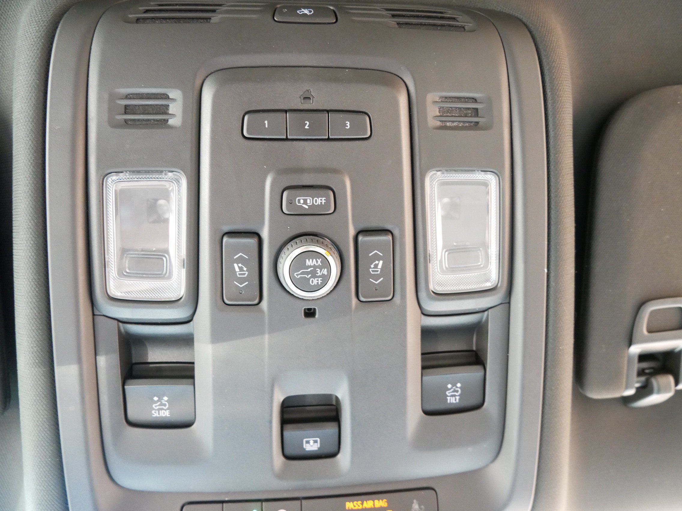 Used 2021 Cadillac Escalade Premium Luxury w/ Driver Assist Tech Package AWD/4WD image 22