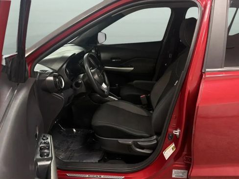 Used 2019 Nissan Kicks SV FWD image 20