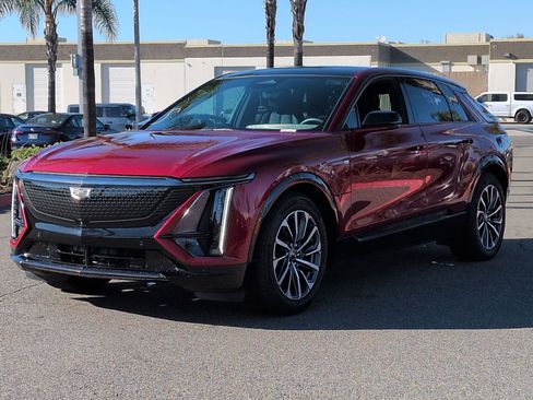 Used 2024 Cadillac Lyriq Sport w/ LPO, Floor Liner Package image 5