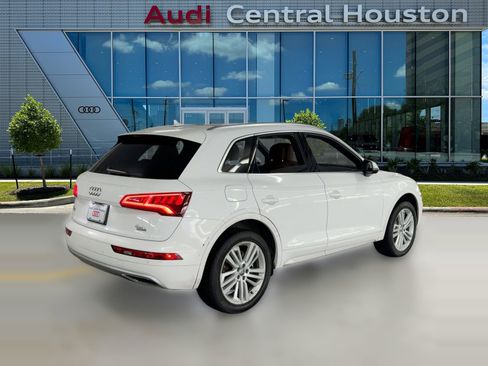 Used 2018 Audi Q5 2.0T Premium Plus w/ Premium Plus Package image 9