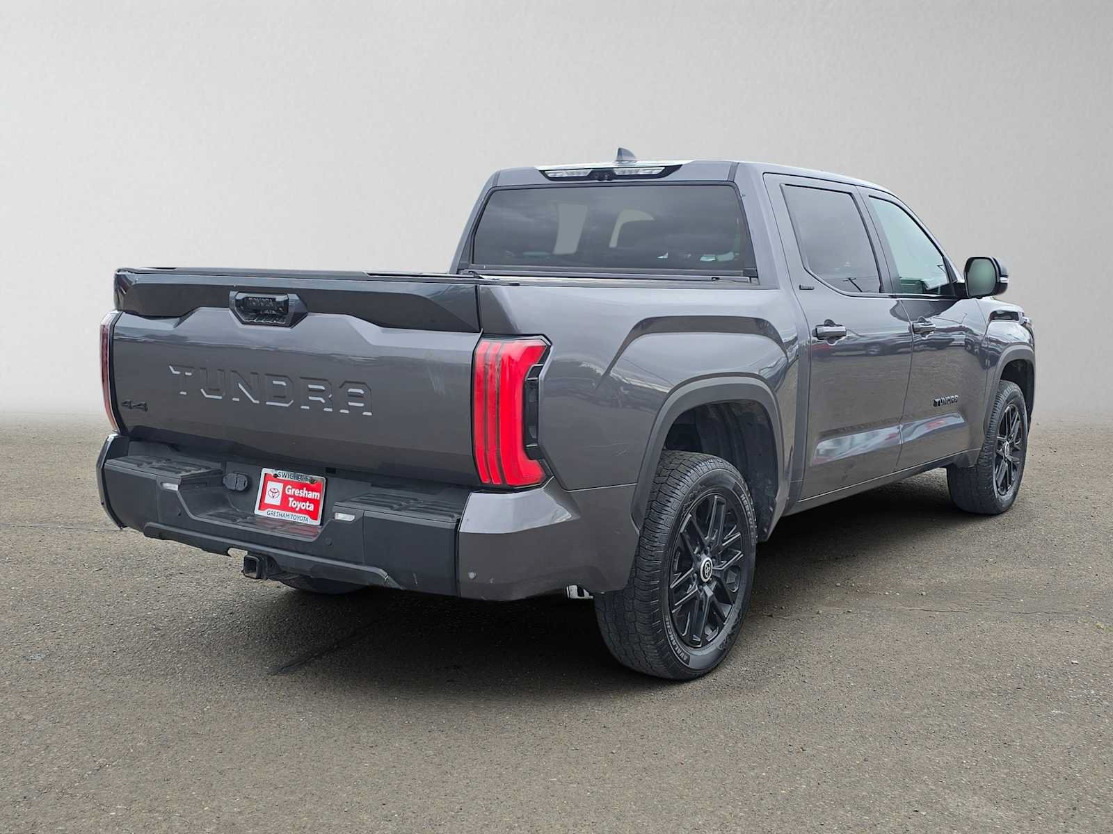 Used 2024 Toyota Tundra Limited AWD/4WD image 3