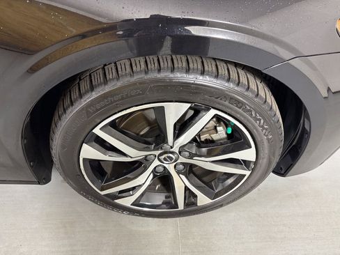 Used 2024 Volvo S60 B5 Core image 13