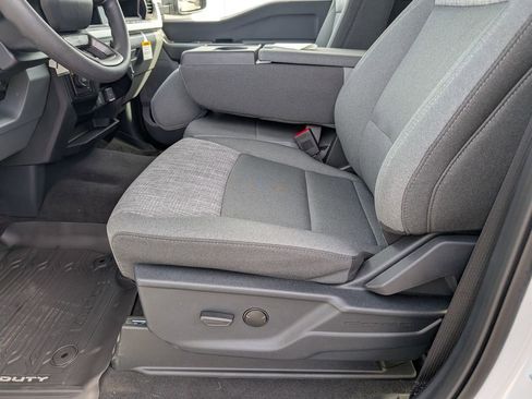 New 2026 Ford F450 XLT w/ XLT Value Package image 8