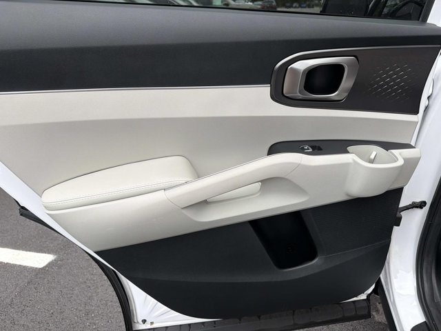 Used 2023 Kia Sorento S w/ Panoramic Sunroof Package FWD image 13