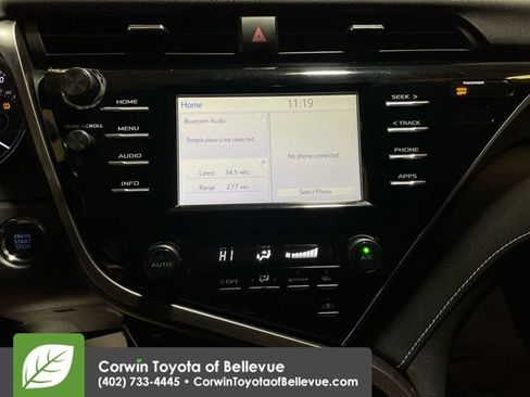 Used 2018 Toyota Camry SE image 16