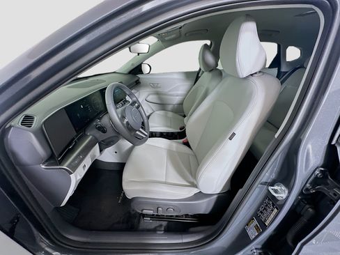 Used 2024 Hyundai Kona SEL FWD image 13