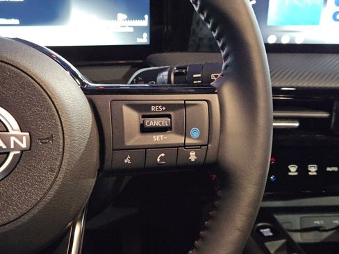 New 2026 Nissan Kicks SR w/ SR Premium Package image 15