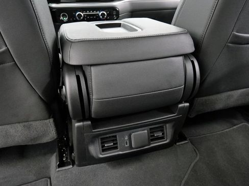 Used 2023 GMC Sierra 1500 SLT AWD/4WD image 21