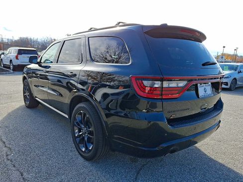 Used 2023 Dodge Durango R/T w/ Hemi Orange Plus Package image 4