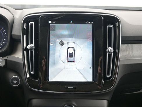 New 2026 Volvo XC40 B5 Ultra w/ Protection Package Premier image 19