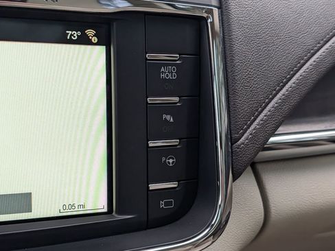 Used 2018 Lincoln Continental Reserve w/ Technology Package image 25