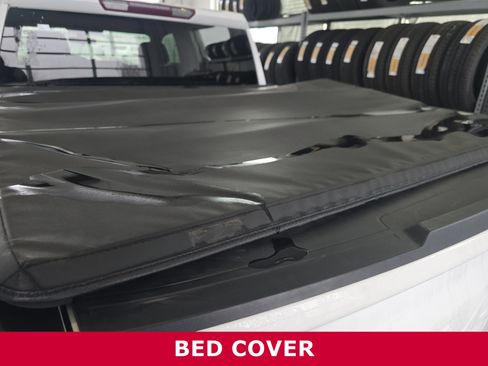 Used 2020 Chevrolet Silverado 1500 Custom w/ Custom Value Package image 16