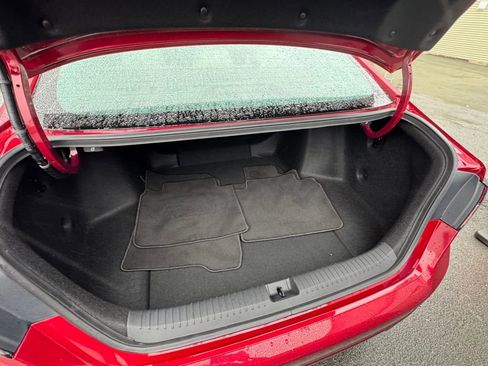 Used 2023 Honda Accord EX image 10