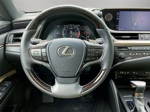 Used 2020 Lexus ES 350 w/ Premium Package image 5
