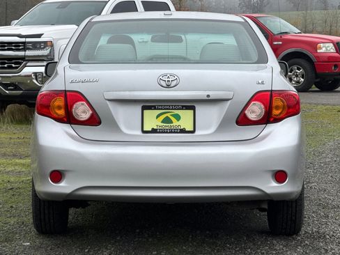 Used 2010 Toyota Corolla LE image 5