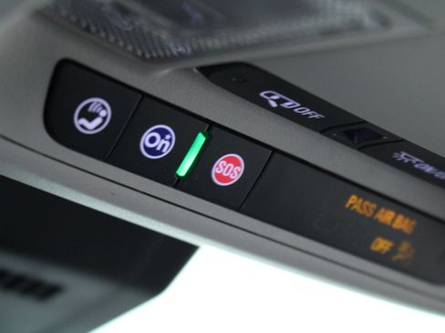 Used 2021 Chevrolet Equinox LS w/ LPO, Floor Liner Package image 19