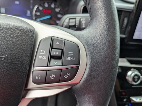 Certified 2023 Ford Explorer Limited w/ Equipment Group 301A AWD/4WD image 19
