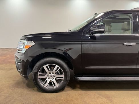 Used 2024 Ford Expedition Max Limited AWD/4WD image 38