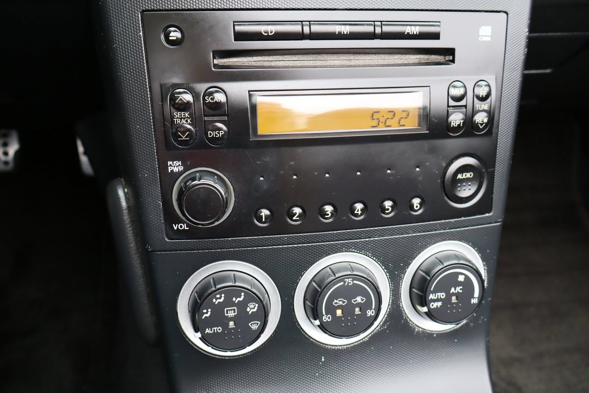 Used 2004 Nissan 350Z Enthusiast RWD image 40
