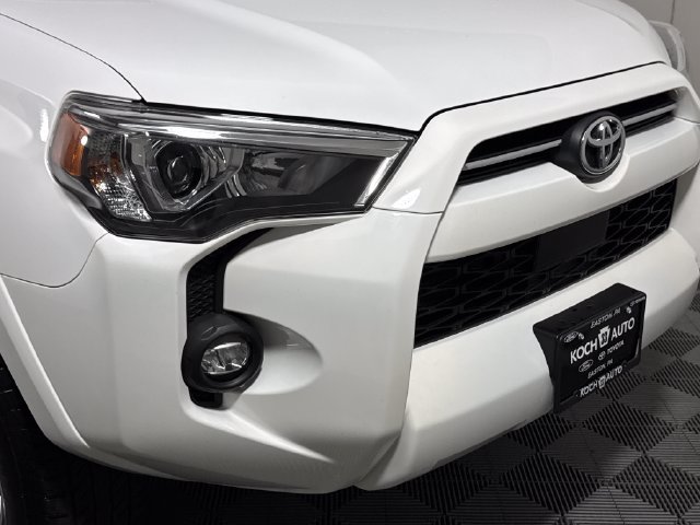 Used 2023 Toyota 4Runner SR5 Premium AWD/4WD image 12