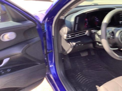 Used 2023 Hyundai Elantra SEL w/ Cargo Package image 26