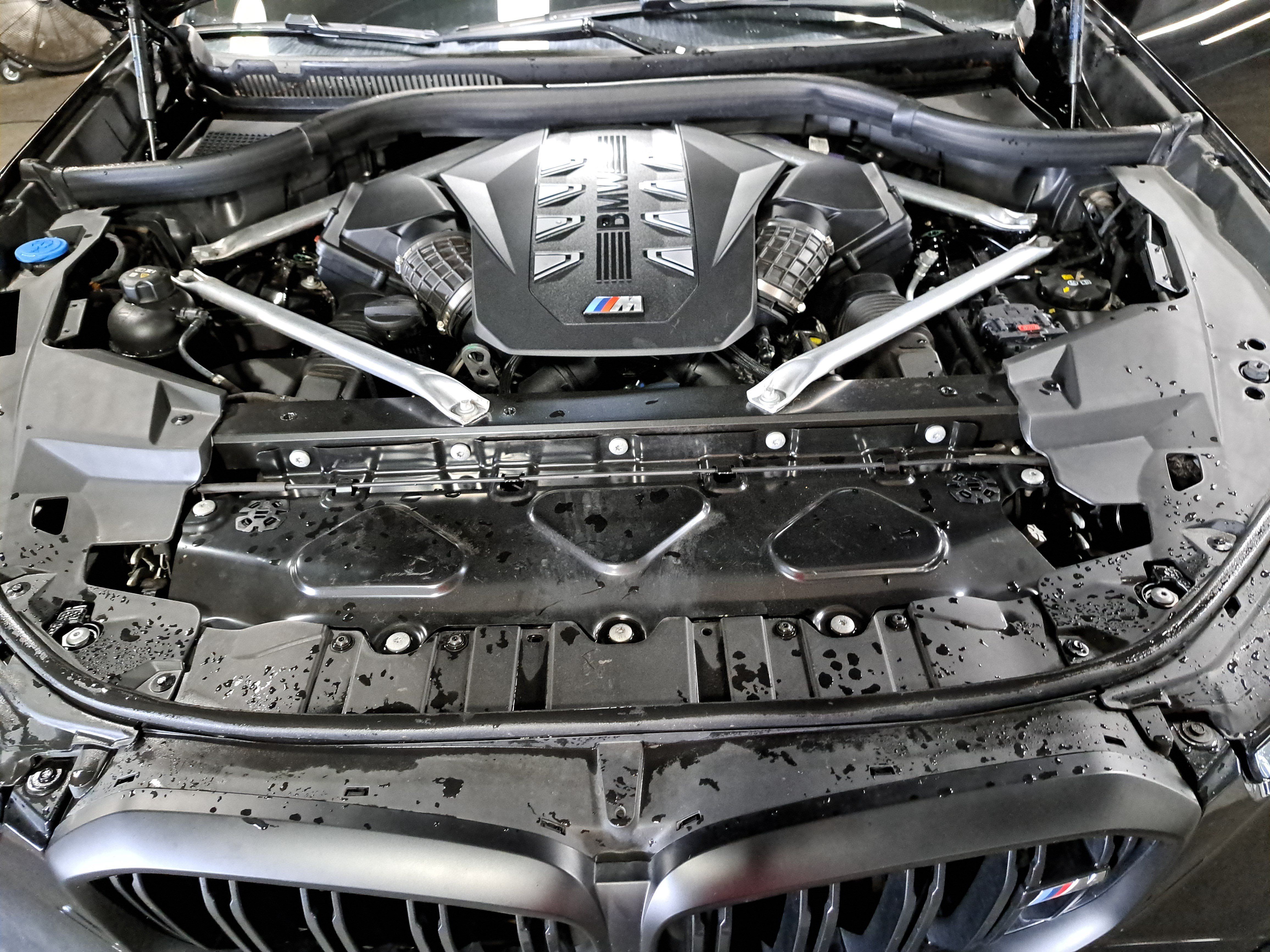 Used 2025 BMW X5 M60i AWD/4WD image 32