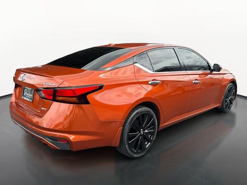 Used 2019 Nissan Altima 2.5 Platinum AWD/4WD image 3