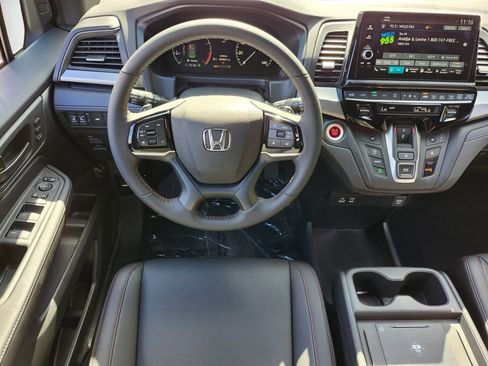 New 2026 Honda Odyssey EX-L image 8