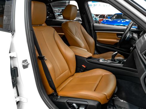 Used 2017 BMW 340i Sedan RWD image 34