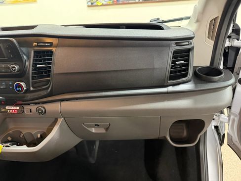 Used 2020 Ford Transit 250 Medium Roof image 28