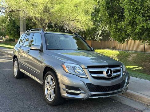 Used 2015 Mercedes-Benz GLK 350 2WD image 2