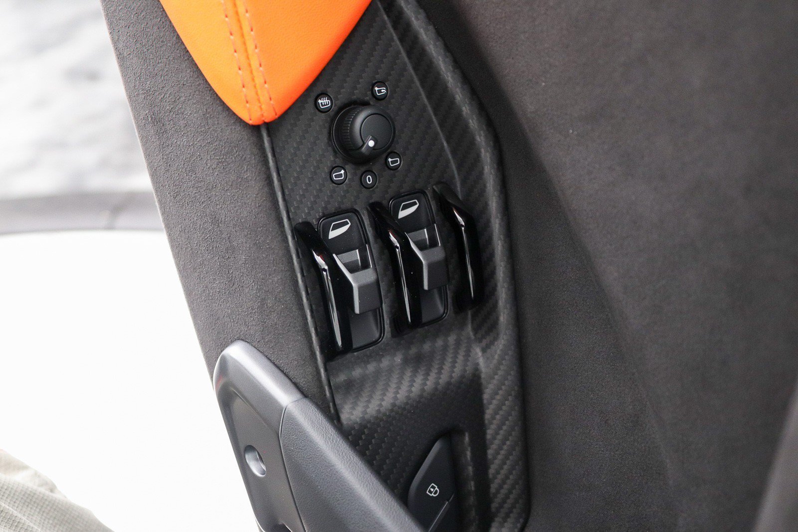 Used 2024 Lamborghini Revuelto AWD/4WD image 22