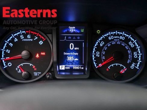 Used 2022 Toyota Tacoma SR w/ SR Convenience Package image 18