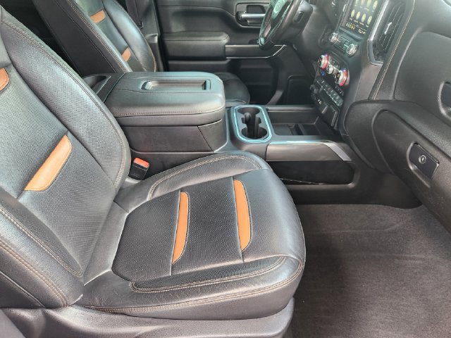 Used 2022 GMC Sierra 2500 AT4 w/ Gooseneck/5TH Wheel Package AWD/4WD image 11