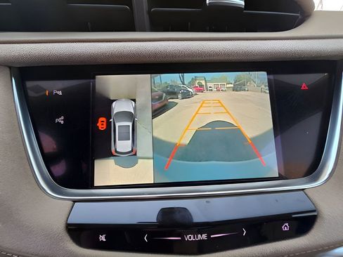 Used 2017 Cadillac XT5 Platinum w/ Driver Assist Package image 42