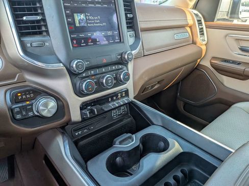 Used 2019 RAM 1500 Laramie AWD/4WD image 26