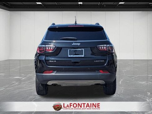 Used 2024 Jeep Compass Limited AWD/4WD image 4