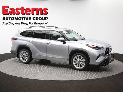 Used 2021 Toyota Highlander Limited AWD/4WD image 52