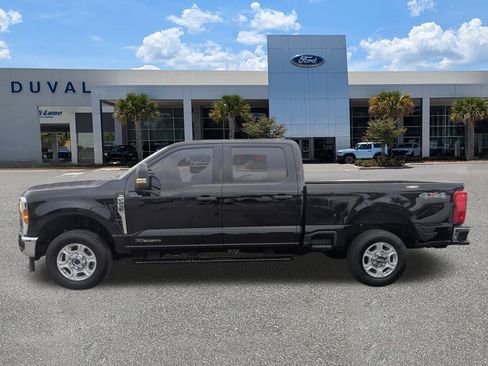 Used 2025 Ford F250 XLT image 7