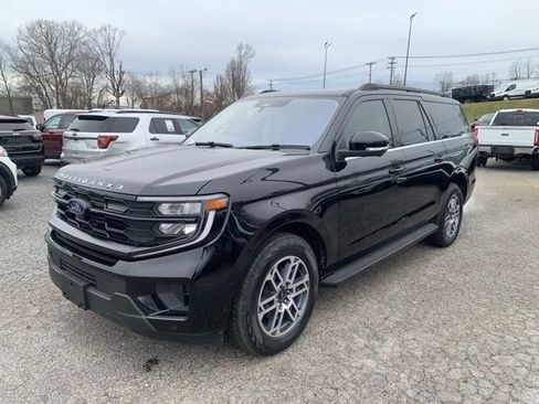 New 2025 Ford Expedition Max Platinum w/ Driver's Package image 4
