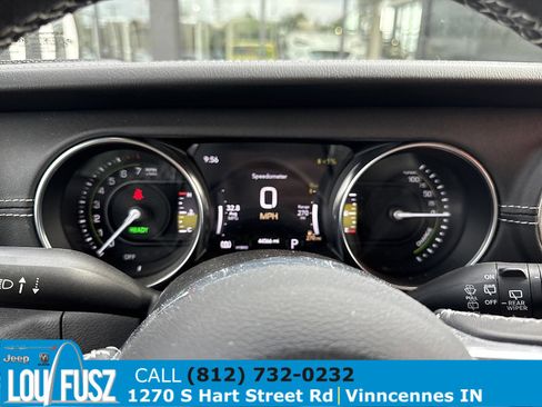 Used 2022 Jeep Wrangler Unlimited Sahara w/ Cold Weather Group image 20