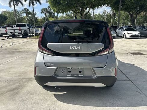 Used 2024 Kia Soul LX w/ Option Group 015 FWD image 34