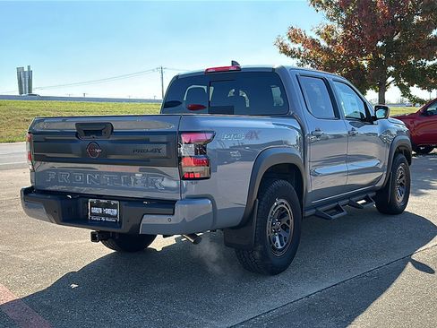 New 2026 Nissan Frontier PRO-4X w/ Pro-4x Convenience Package image 8