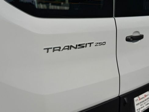 Used 2025 Ford Transit 250 Low Roof w/ Exterior Upgrade Package RWD image 15