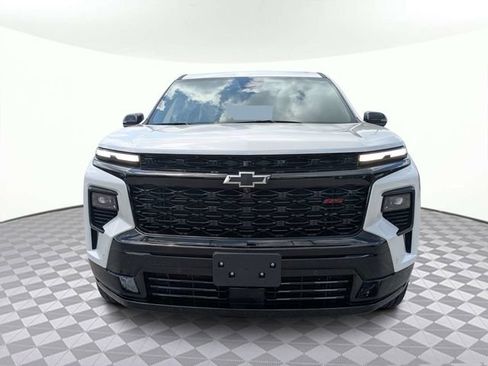 Used 2024 Chevrolet Traverse RS w/ LPO, Floor Liner Package AWD/4WD image 9
