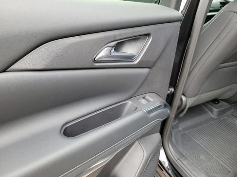 Used 2024 Chevrolet Traverse LS w/ Midnight/Sport Edition FWD image 18