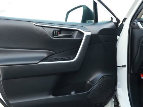 Used 2024 Toyota RAV4 LE image 21